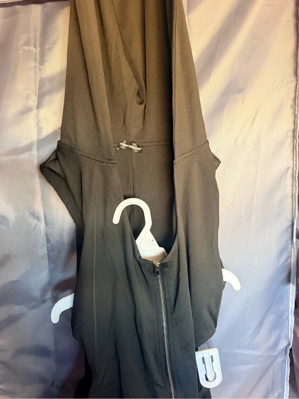 Iheartraves zip up romper with hood